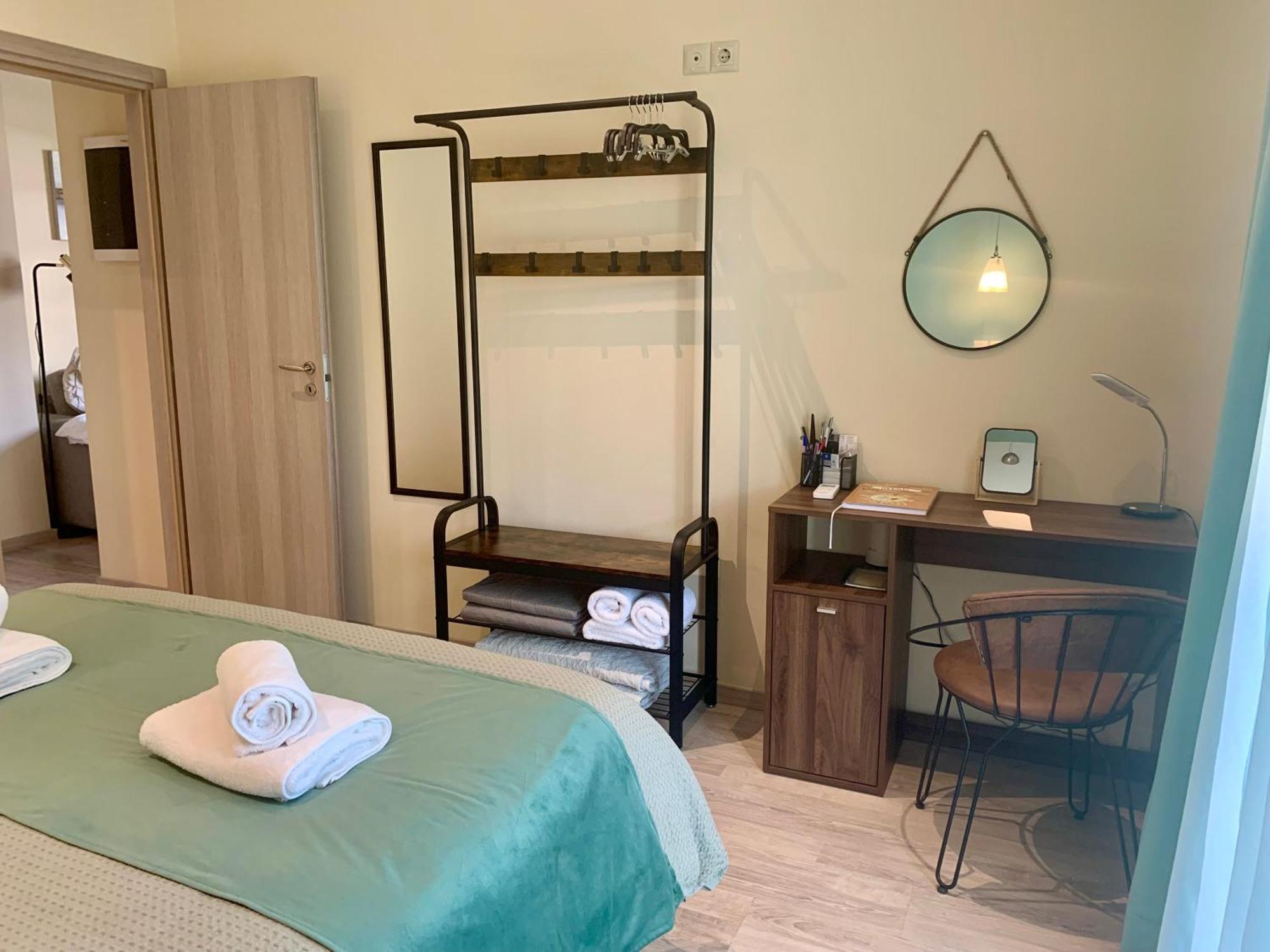 Modern Mint Sunny House Near The Airport Apartment สปาตา ภายนอก รูปภาพ